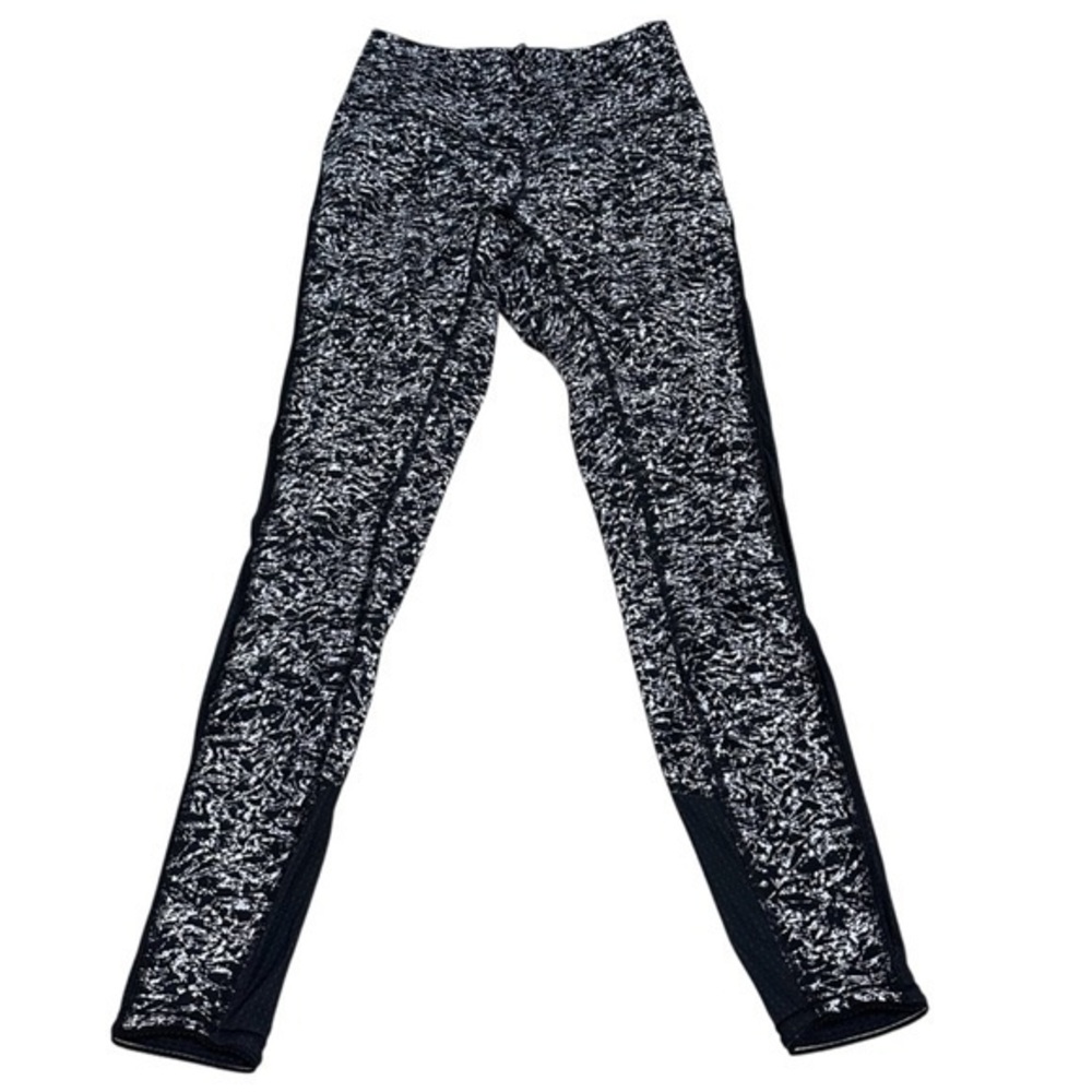 Lululemon black and white leggings